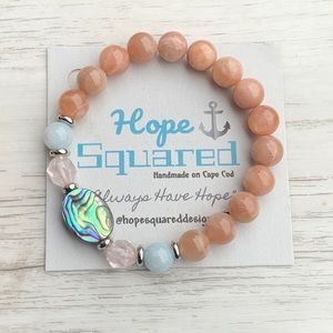 Beaded gemstone abalone bracelet